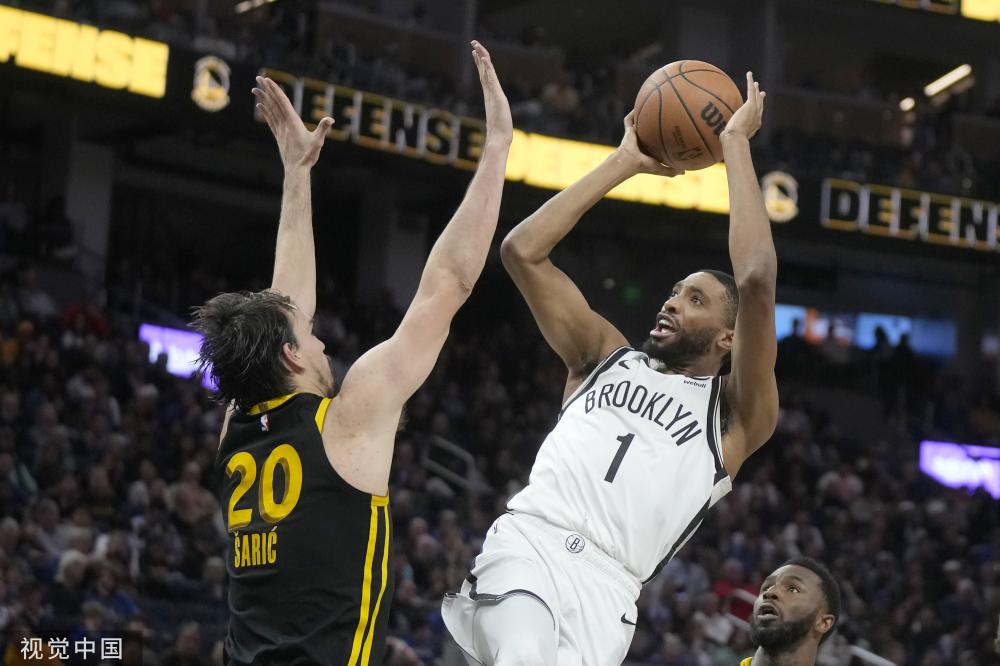 万众瞩目的 万众瞩目的